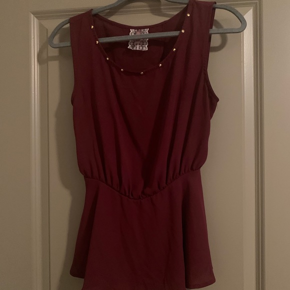 garnet top - Picture 1 of 2